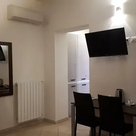 Domo - Guest-house Il Nespolo Fiorito Oda ve Kahvaltı Orosei