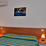 Bed and breakfast Domo - Guest-house Il Nespolo Fiorito