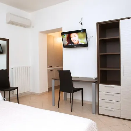 Bed & Breakfast Domo - Guest-house Il Nespolo Fiorito