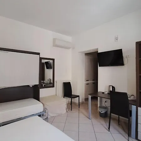 Domo - Guest-house Il Nespolo Fiorito Bed & Breakfast