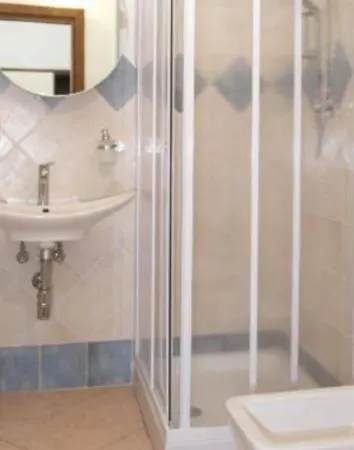 Domo - Guest-house Il Nespolo Fiorito Bed & Breakfast 3*
