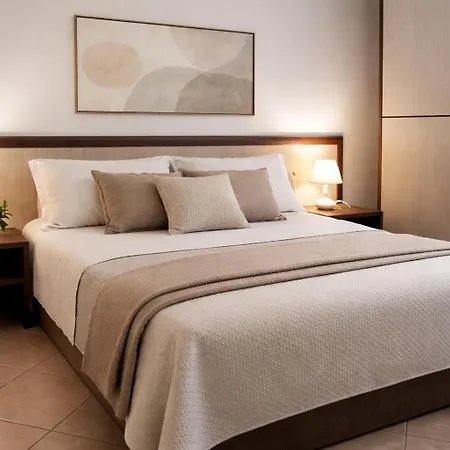 Domo - Guest-house Il Nespolo Fiorito Bed & Breakfast Orosei