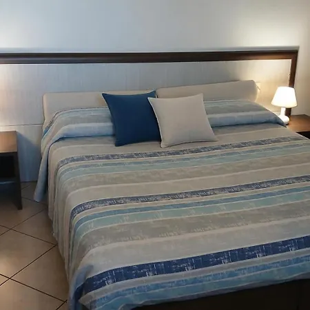 Domo - Guest-house Il Nespolo Fiorito 3*
