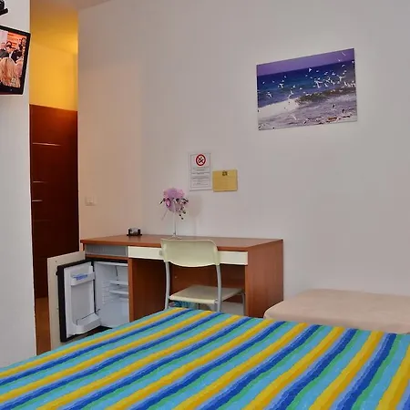 Domo - Guest-house Il Nespolo Fiorito Orosei