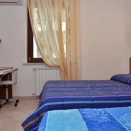 Bed & Breakfast Domo - Guest-house Il Nespolo Fiorito