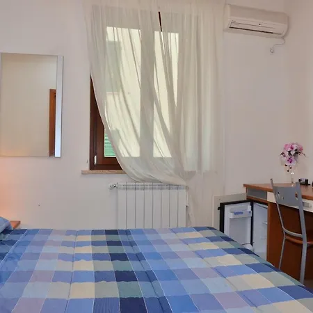 Bed & Breakfast Domo - Guest-house Il Nespolo Fiorito *