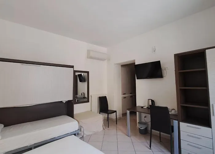 Domo - Guest-house Il Nespolo Fiorito Panzió 3*